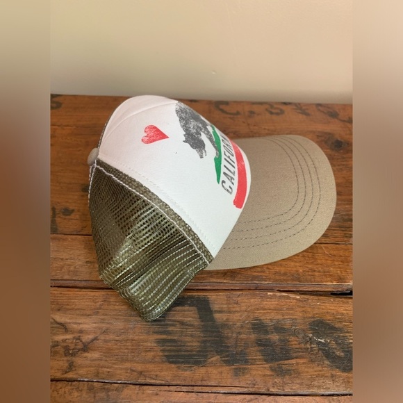 Billabong California Love Bear Print Camo Baseball Cap Hat Adjustable Snapback - Picture 3 of 7